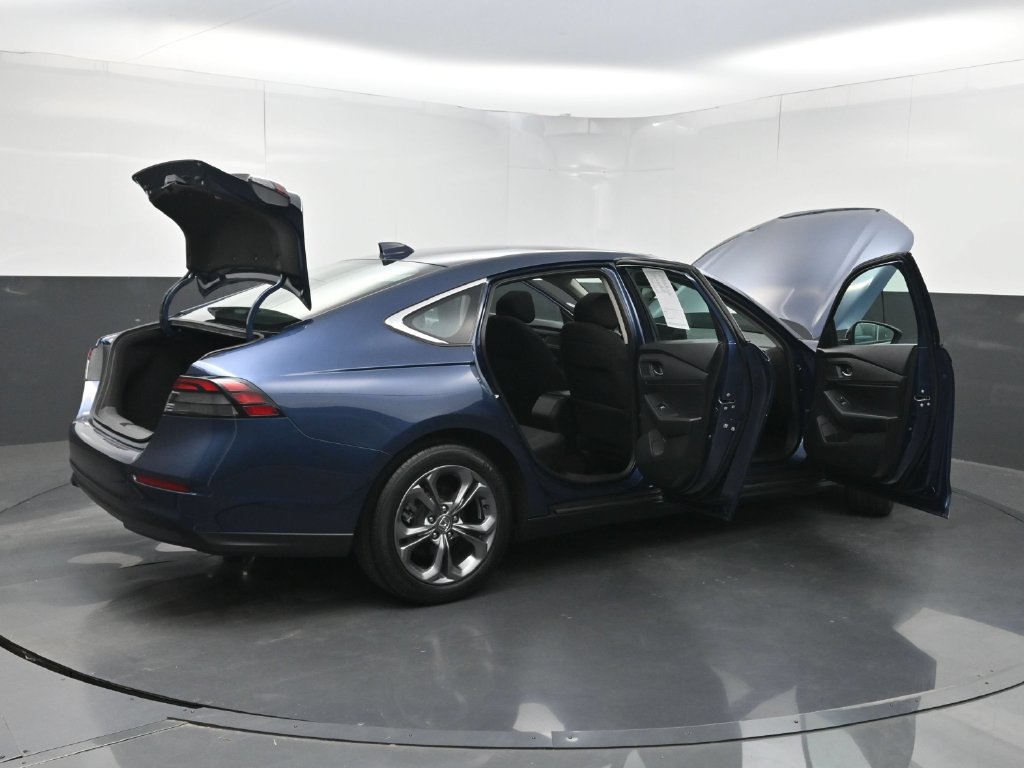 Used 2023 Honda Accord EX image 35