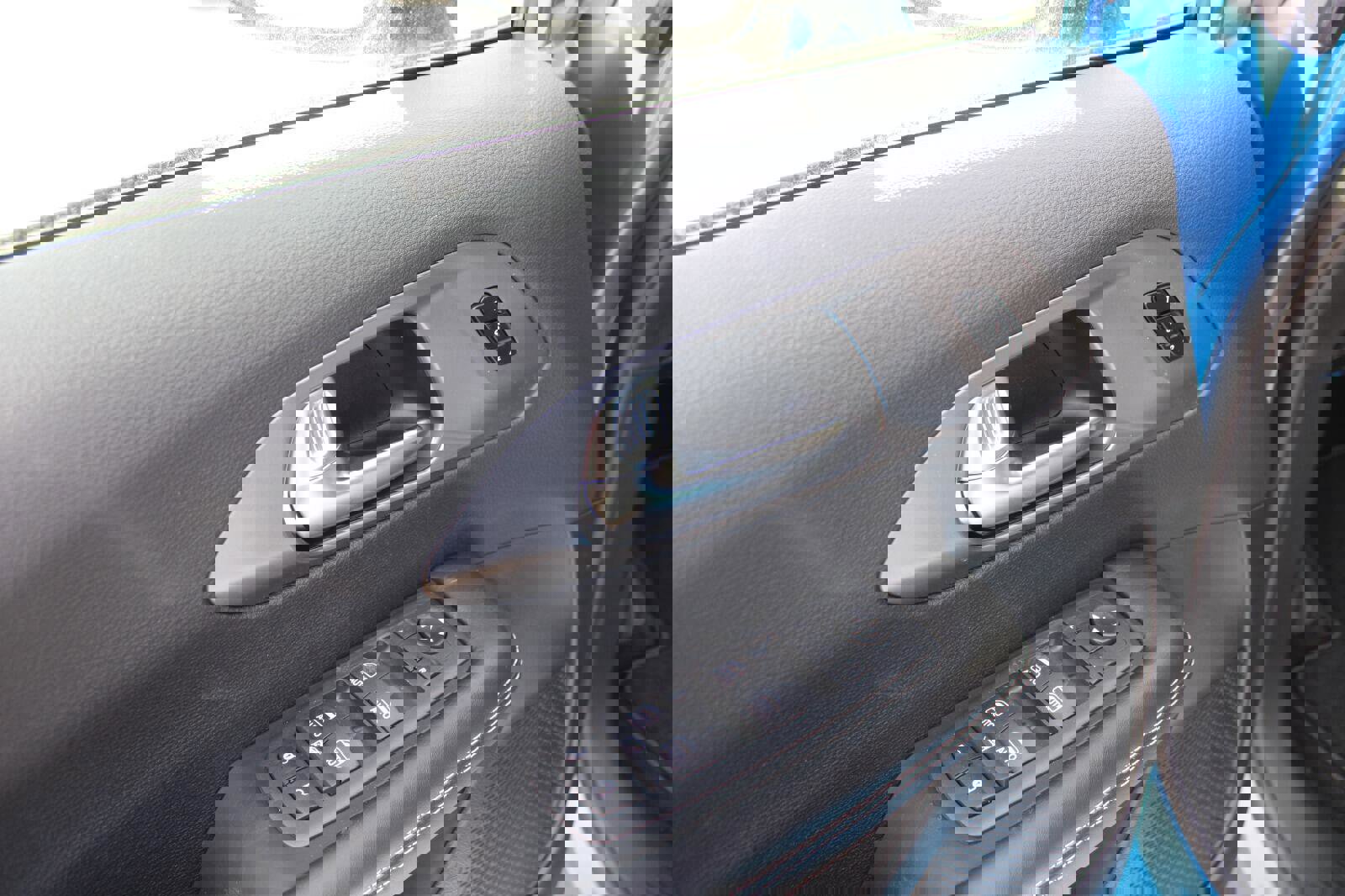 New 2026 Chrysler Pacifica Select w/ S Appearance Package image 11