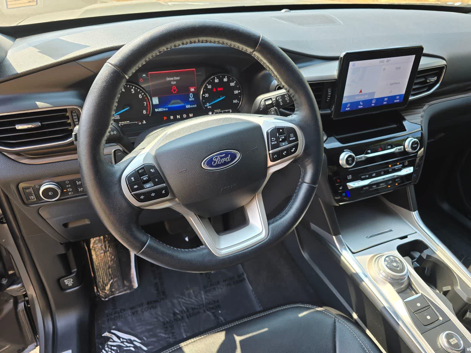 Used 2021 Ford Explorer Limited w/ Hybrid Equipment Group 310A AWD/4WD image 2