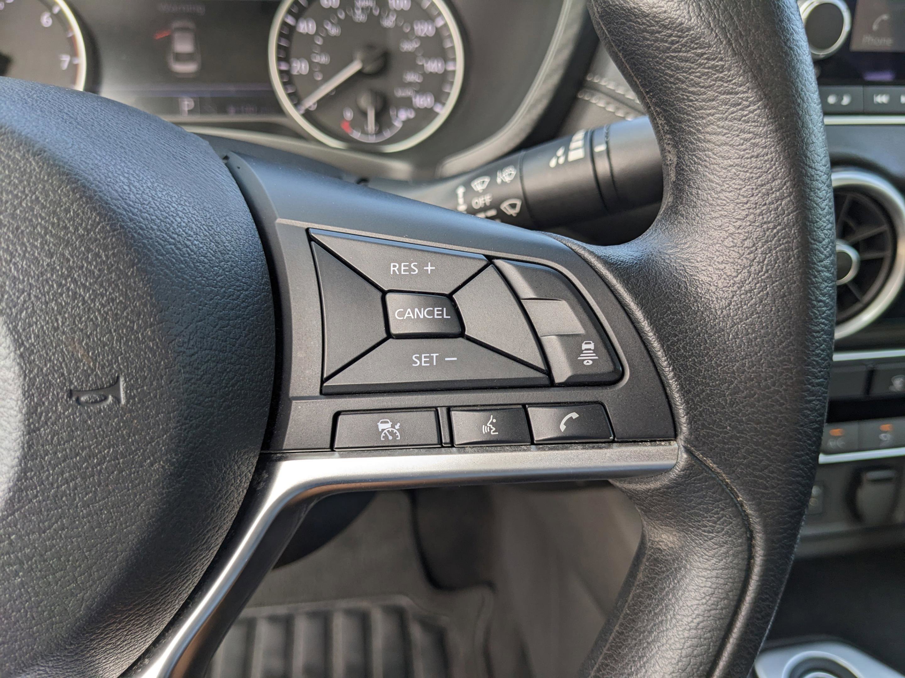 Used 2024 Nissan Sentra SV image 30