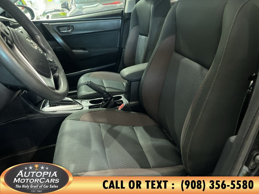 Used 2018 Toyota Corolla LE FWD image 8