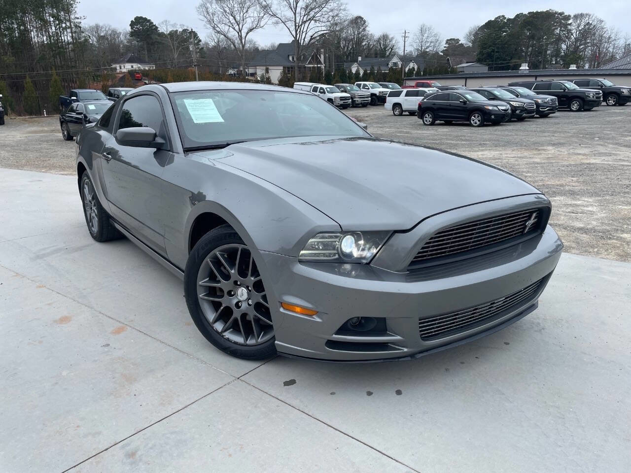 Used 2013 Ford Mustang Premium RWD image 24