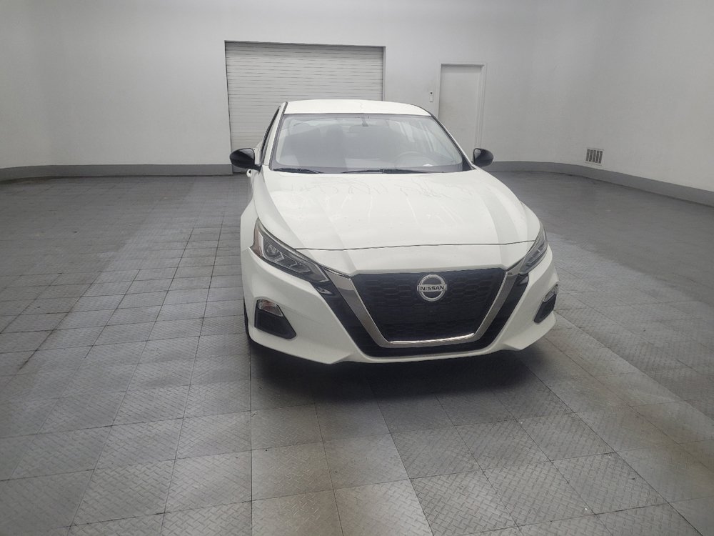 Used 2019 Nissan Altima 2.5 SR FWD image 14