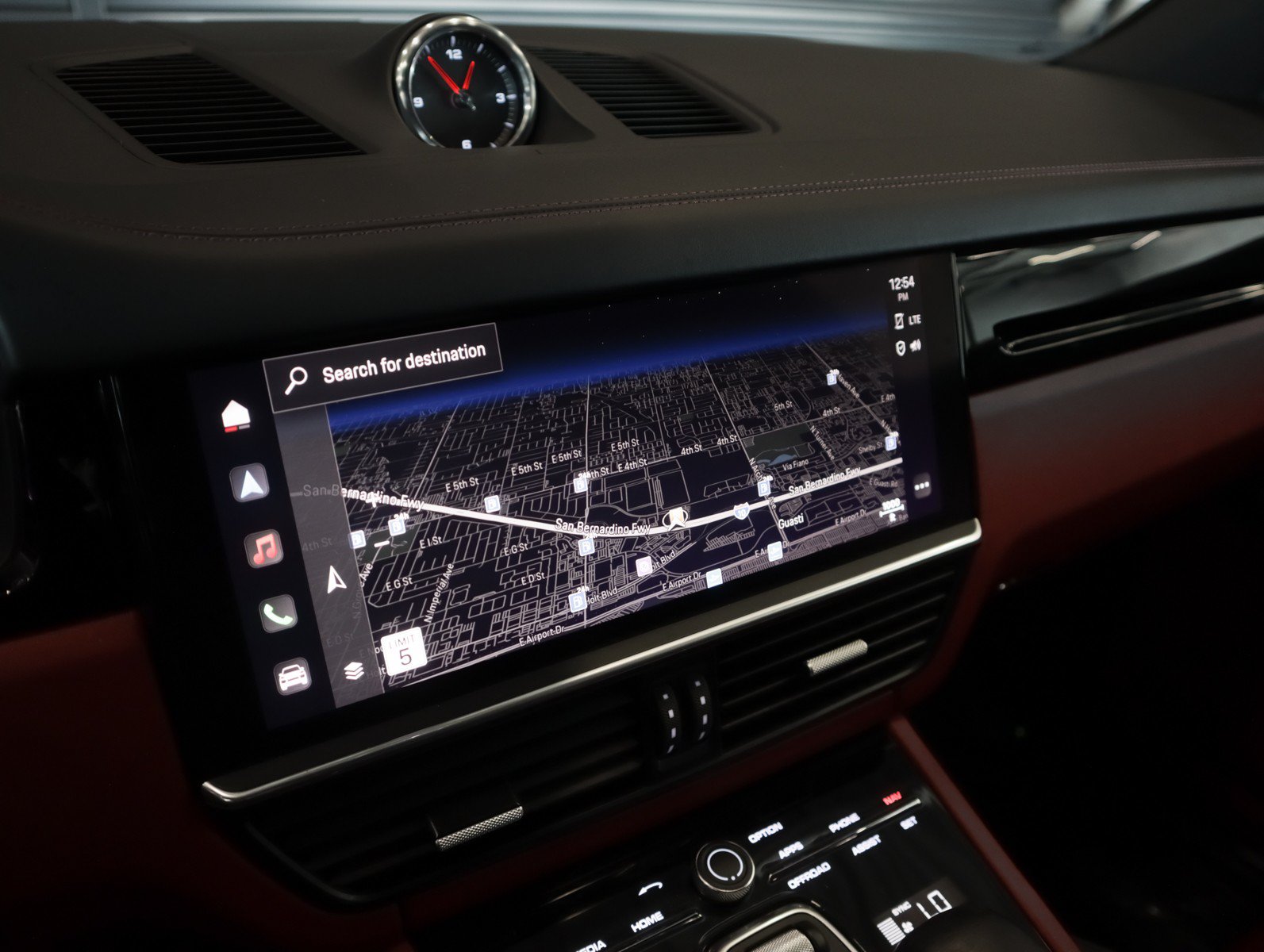 Certified 2023 Porsche Cayenne AWD/4WD image 22