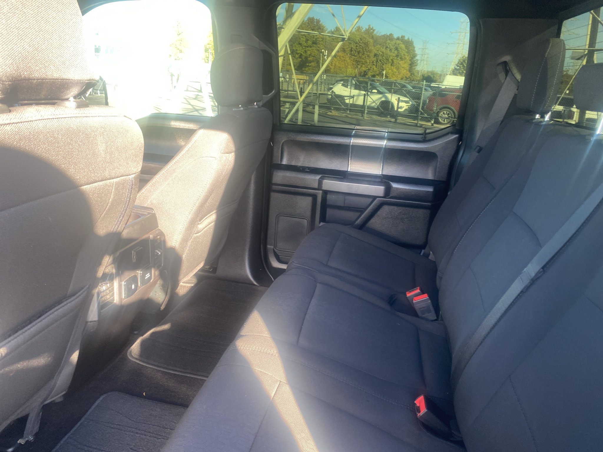 Used 2018 Ford F150 XLT w/ Equipment Group 302A Luxury AWD/4WD image 6