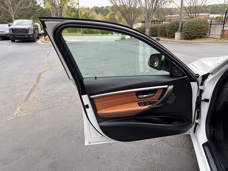 Used 2016 BMW 340i Sedan image 21