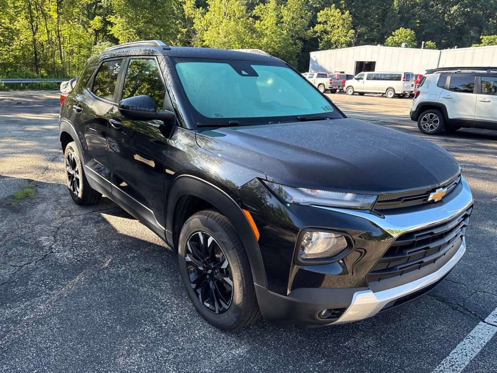 Certified 2023 Chevrolet TrailBlazer LT w/ Convenience Package AWD/4WD image 3