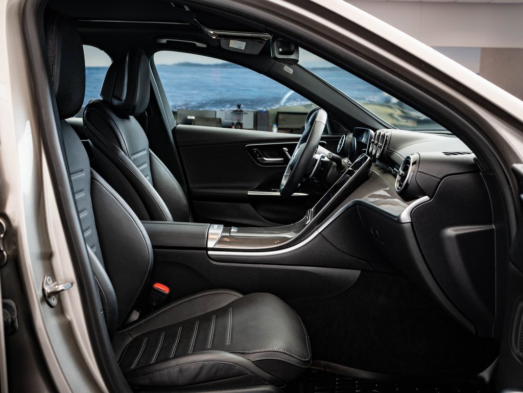 Certified 2024 Mercedes-Benz C 43 AMG 4MATIC Sedan image 26