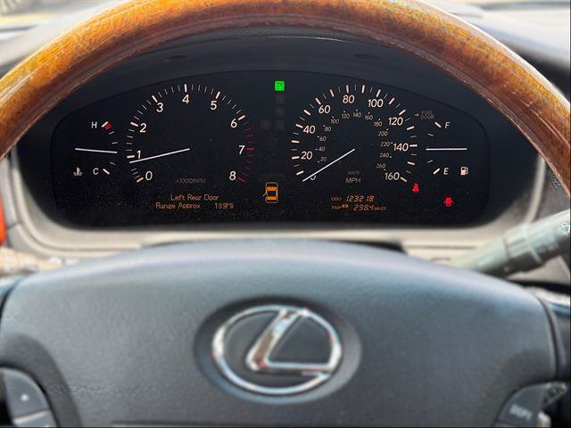 Used 2004 Lexus LS 430 RWD image 14