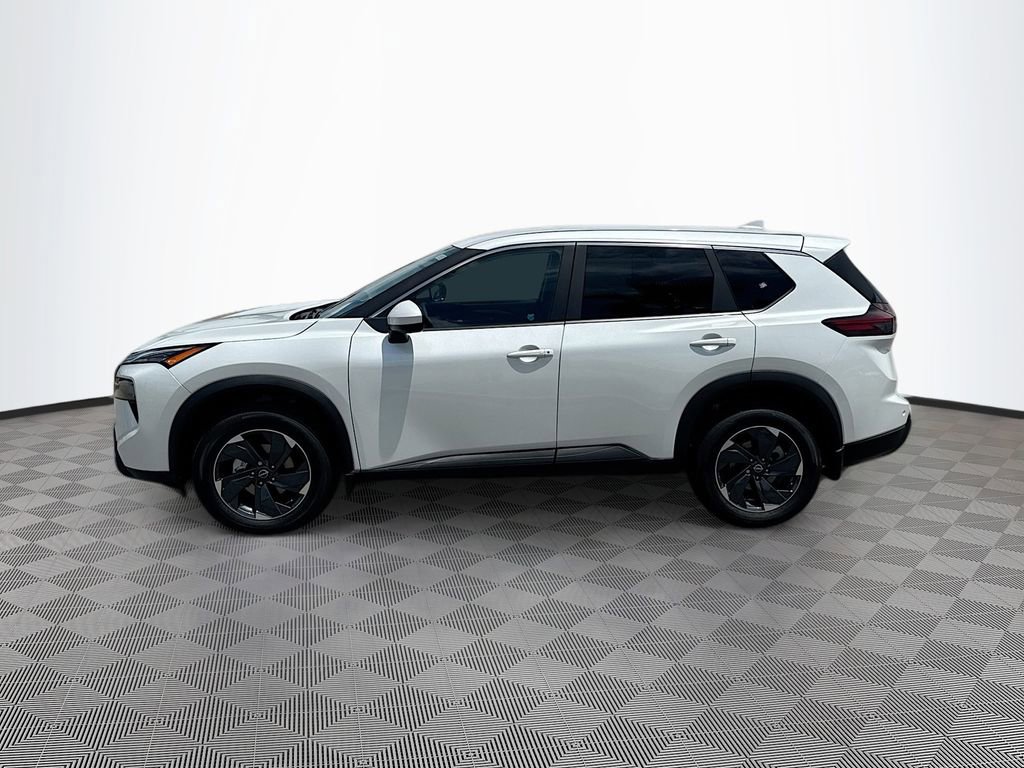 Used 2025 Nissan Rogue SV image 8
