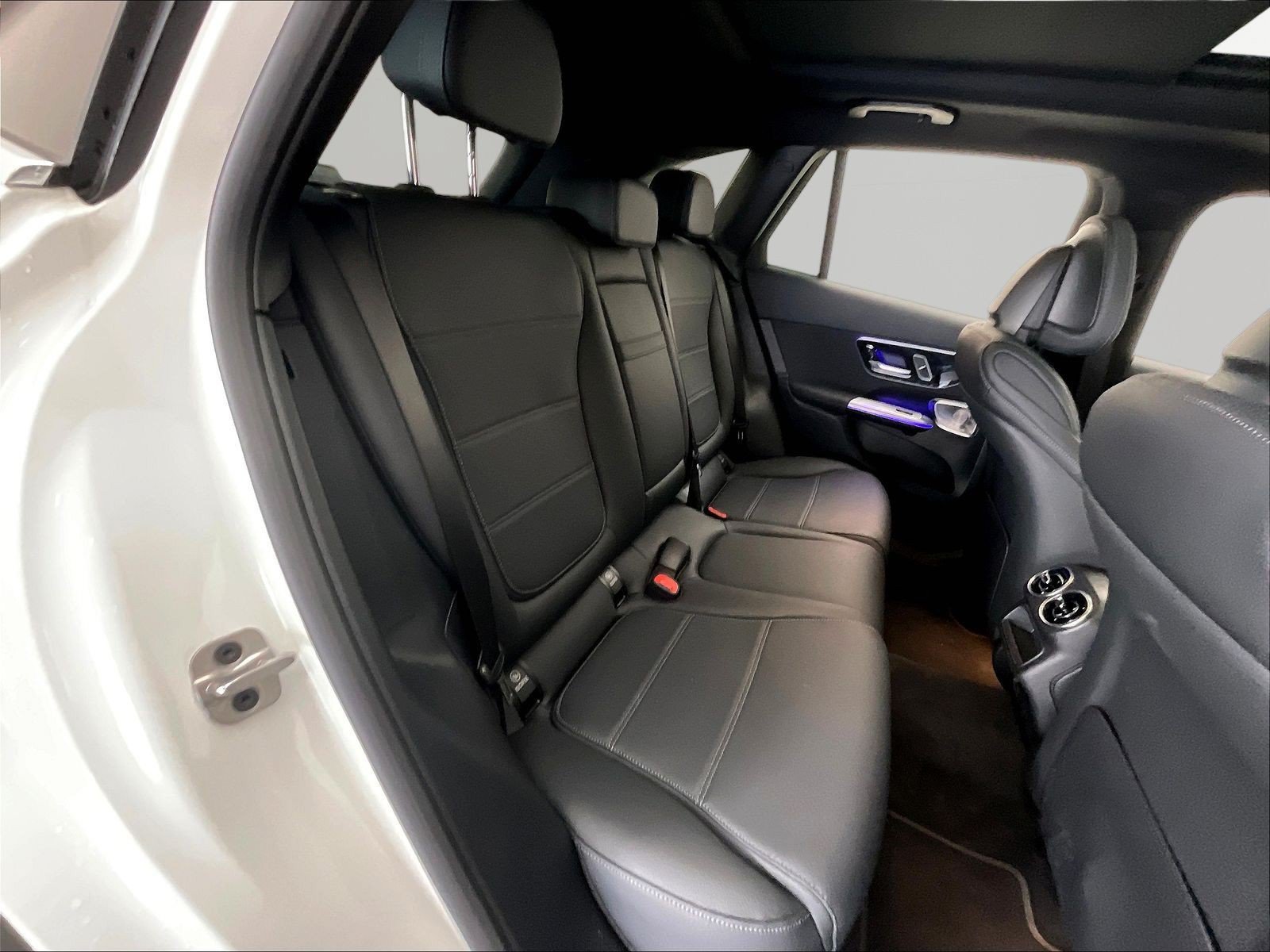 Used 2026 Mercedes-Benz GLC 300 4MATIC image 25