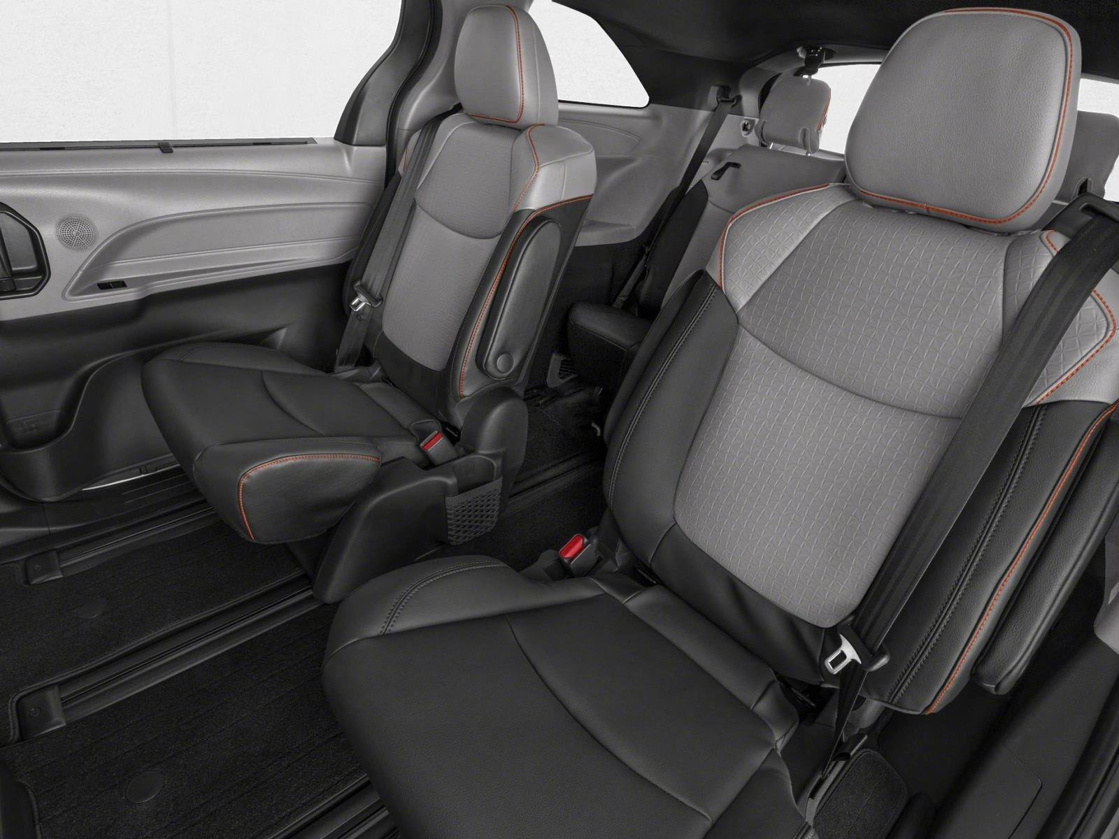 New 2026 Toyota Sienna XSE FWD image 9