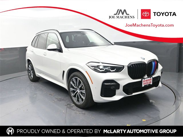 Used 2022 BMW X5 xDrive40i w/ M Sport Package image 1