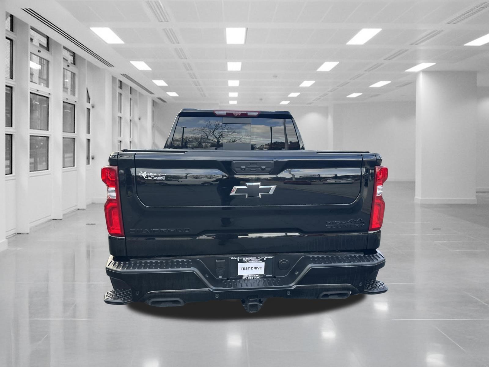 Certified 2025 Chevrolet Silverado 1500 High Country AWD/4WD image 6