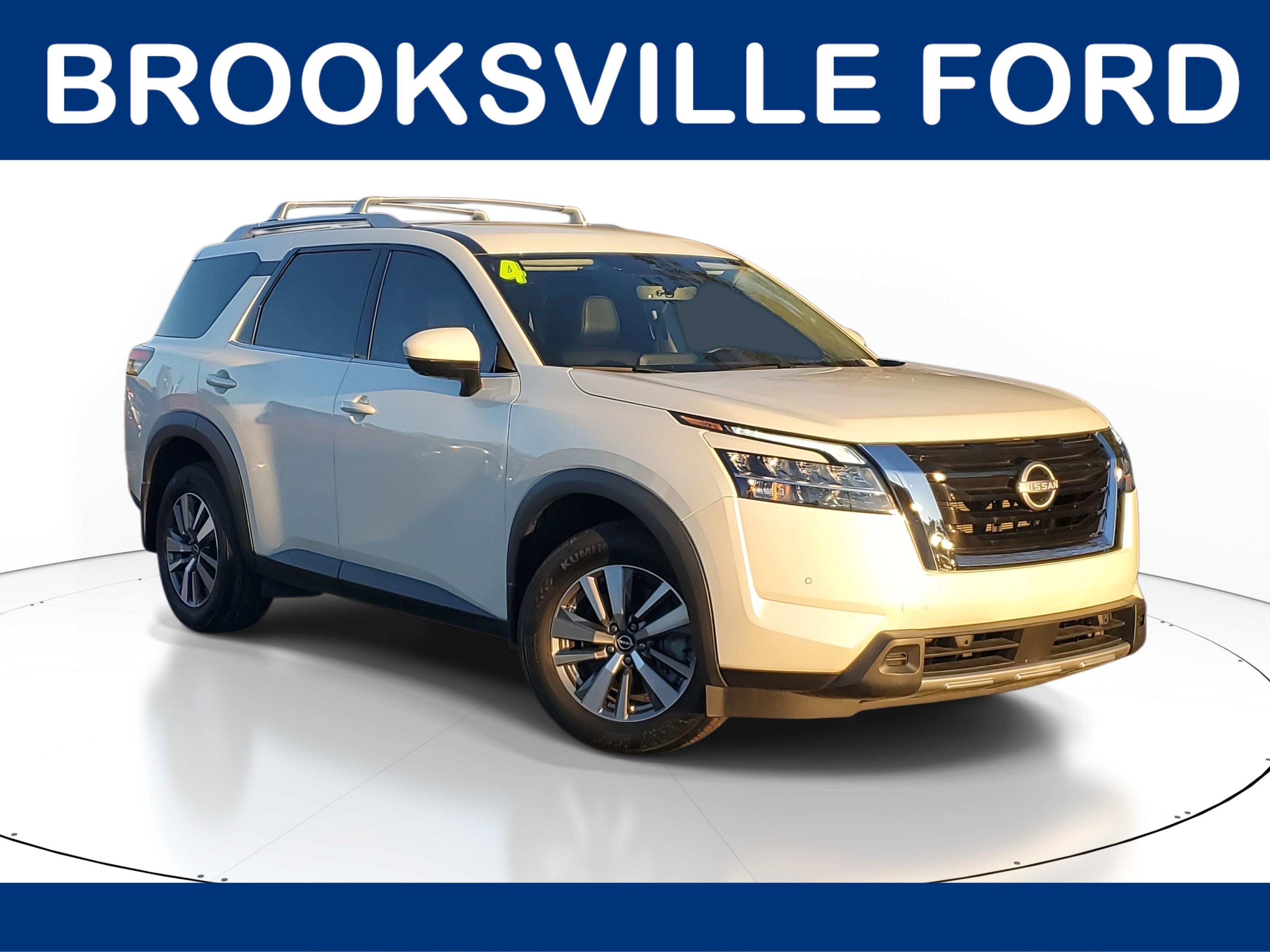 Used 2024 Nissan Pathfinder SL