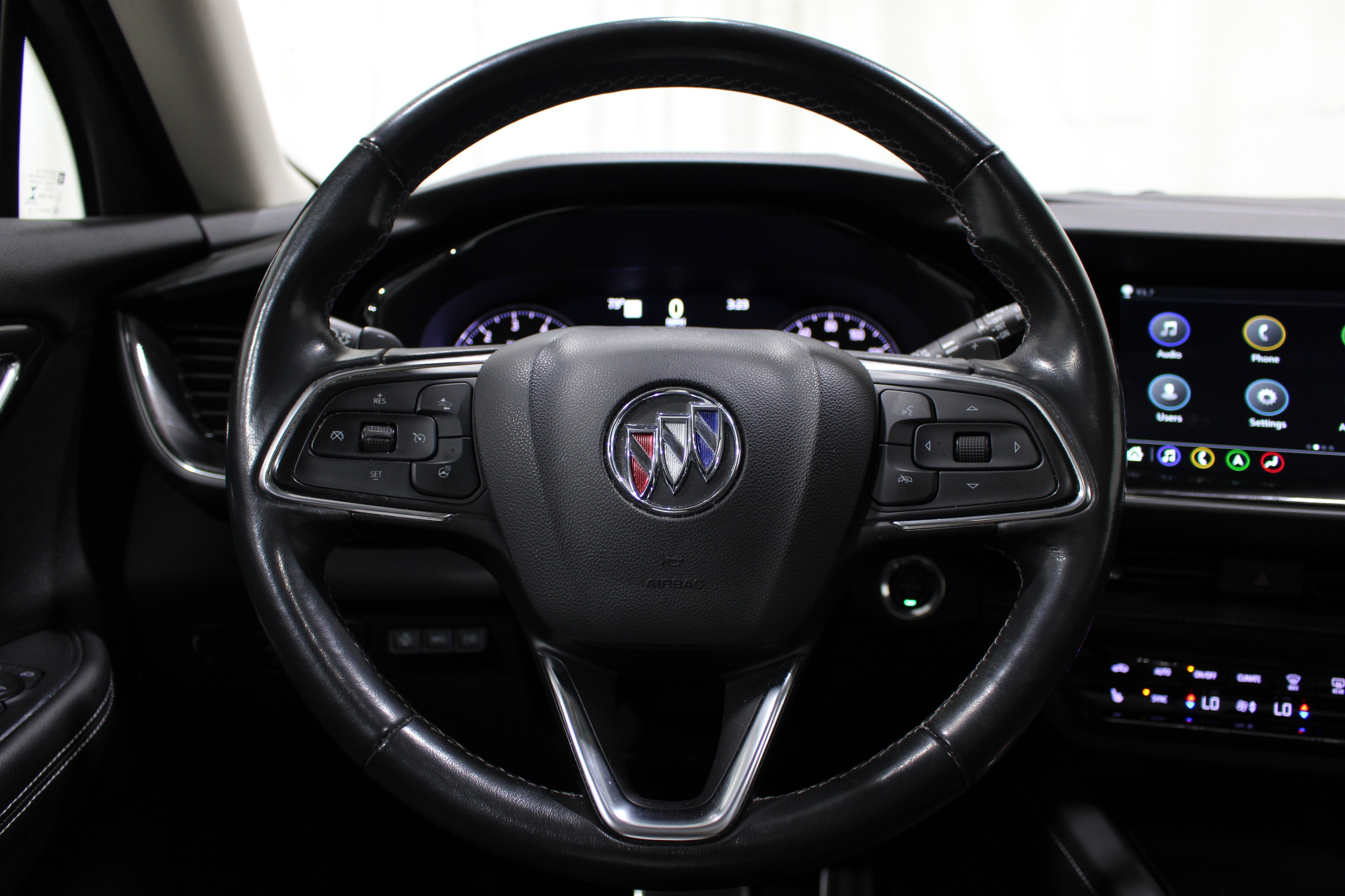 Used 2022 Buick Envision Essence w/ Technology Package II image 11