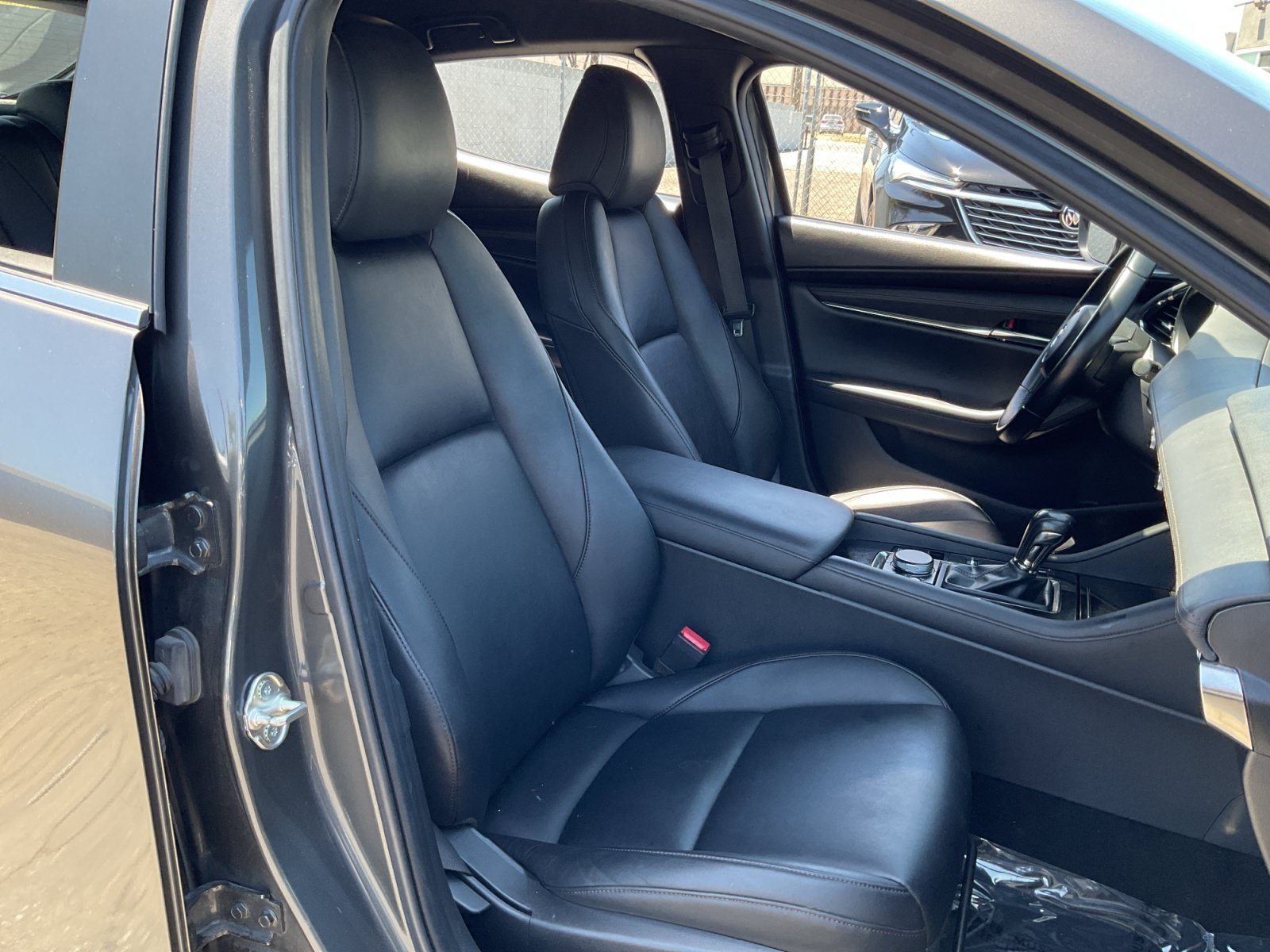 Used 2019 MAZDA MAZDA3 AWD Hatchback w/ Preferred Pkg image 21