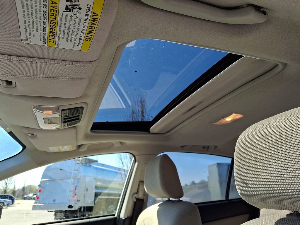 Used 2016 Subaru Crosstrek 2.0i Premium w/ Moonroof Package image 14