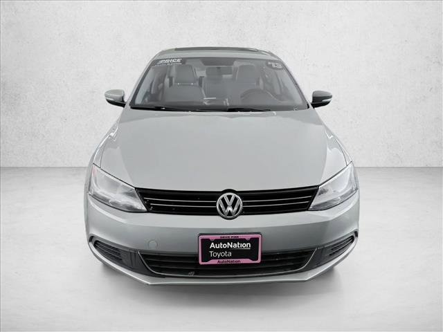 Used 2013 Volkswagen Jetta SE image 2