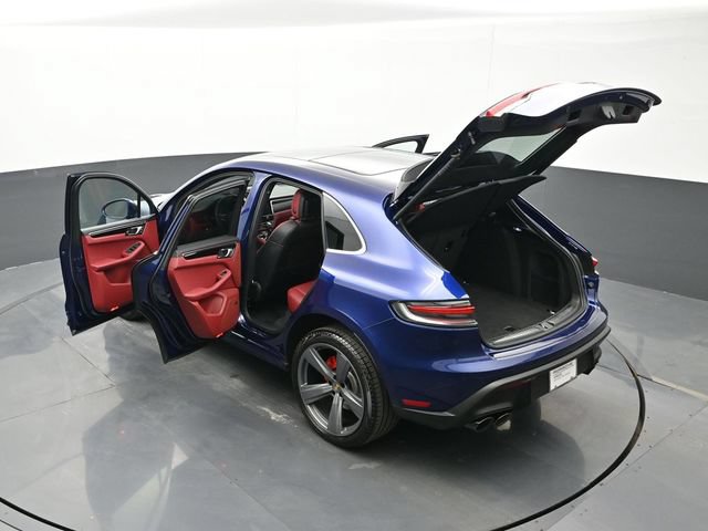 Certified 2025 Porsche Macan S AWD/4WD image 29