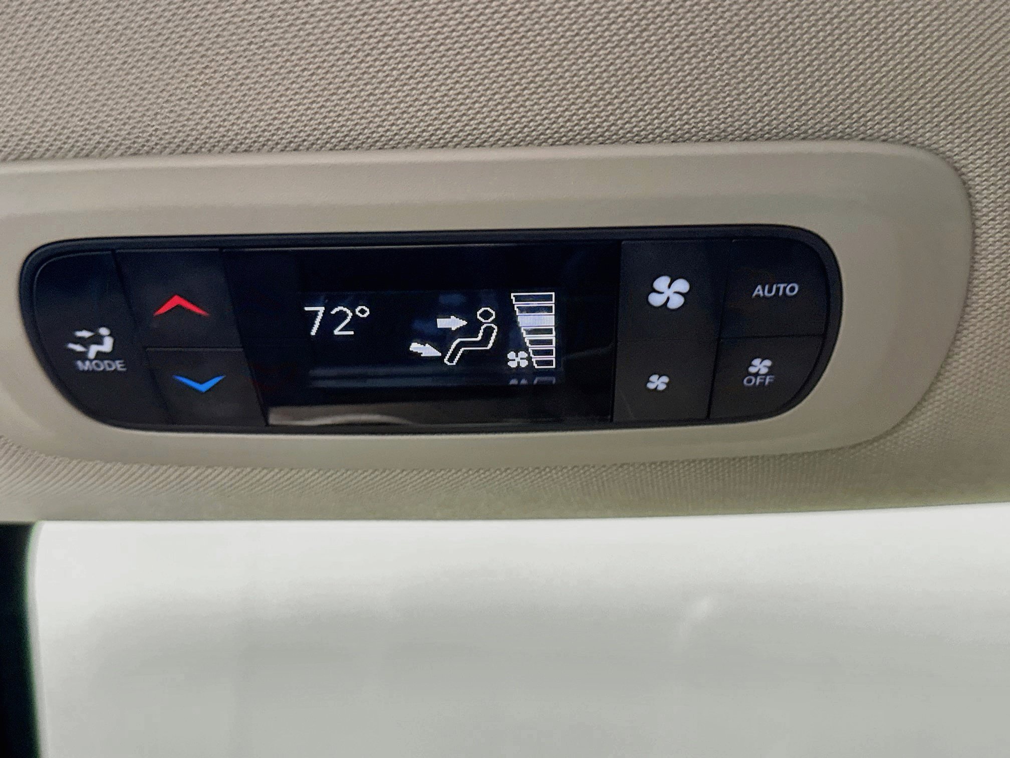 Used 2024 Chrysler Pacifica Touring-L FWD image 28