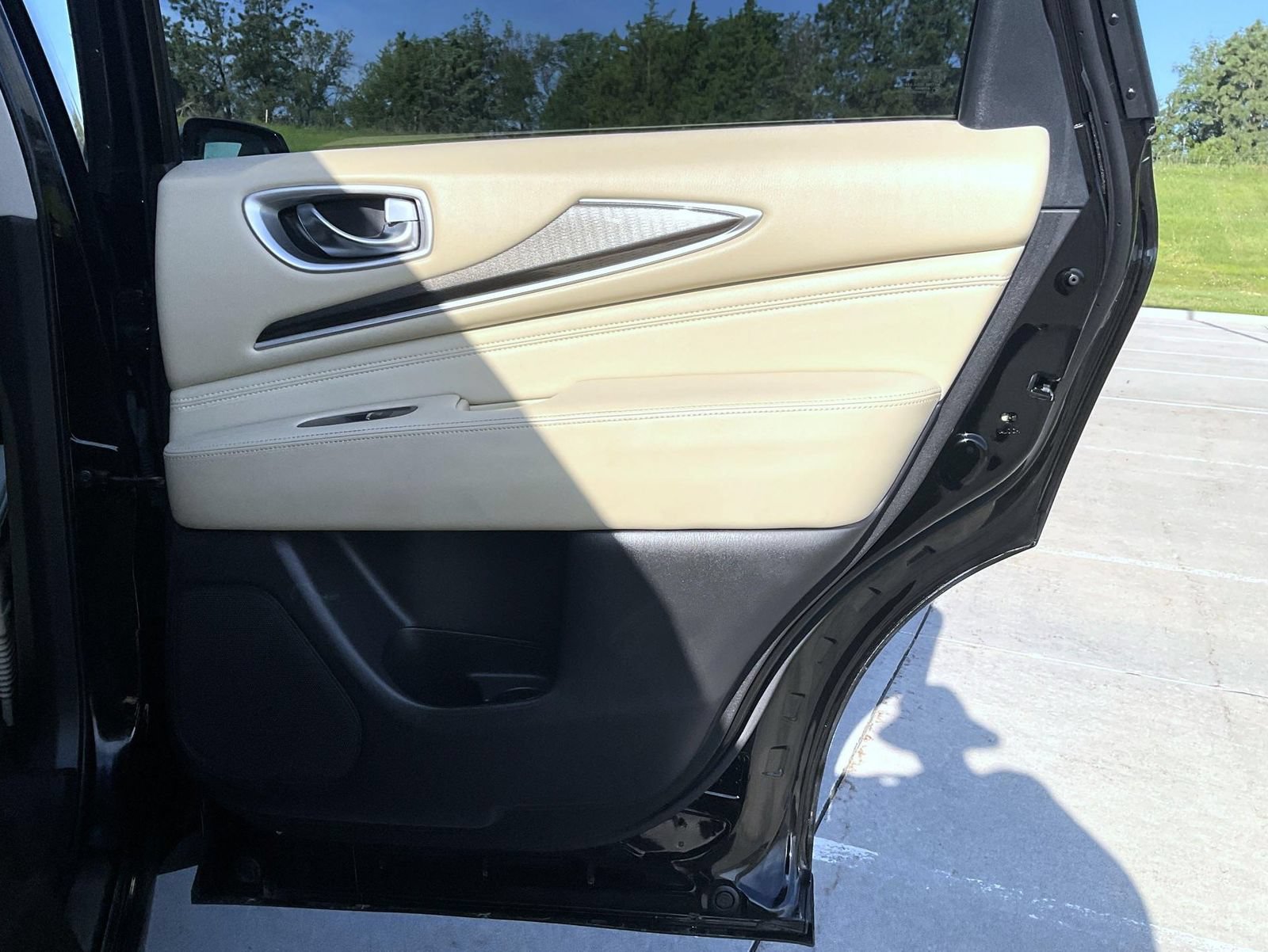 Used 2019 INFINITI QX60 Luxe AWD/4WD image 21