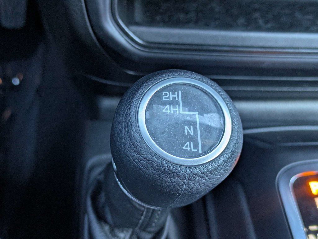 Used 2023 Jeep Wrangler Unlimited Sport AWD/4WD image 19