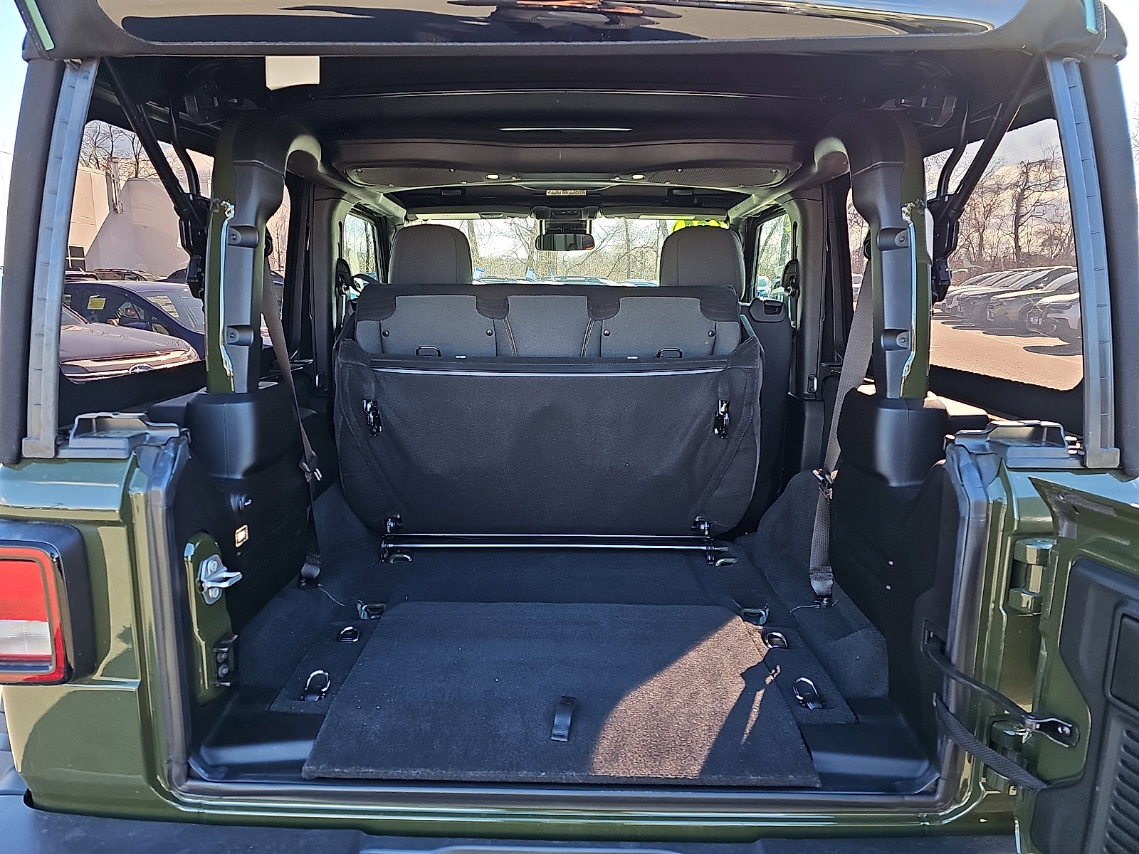 Used 2024 Jeep Wrangler Willys image 27