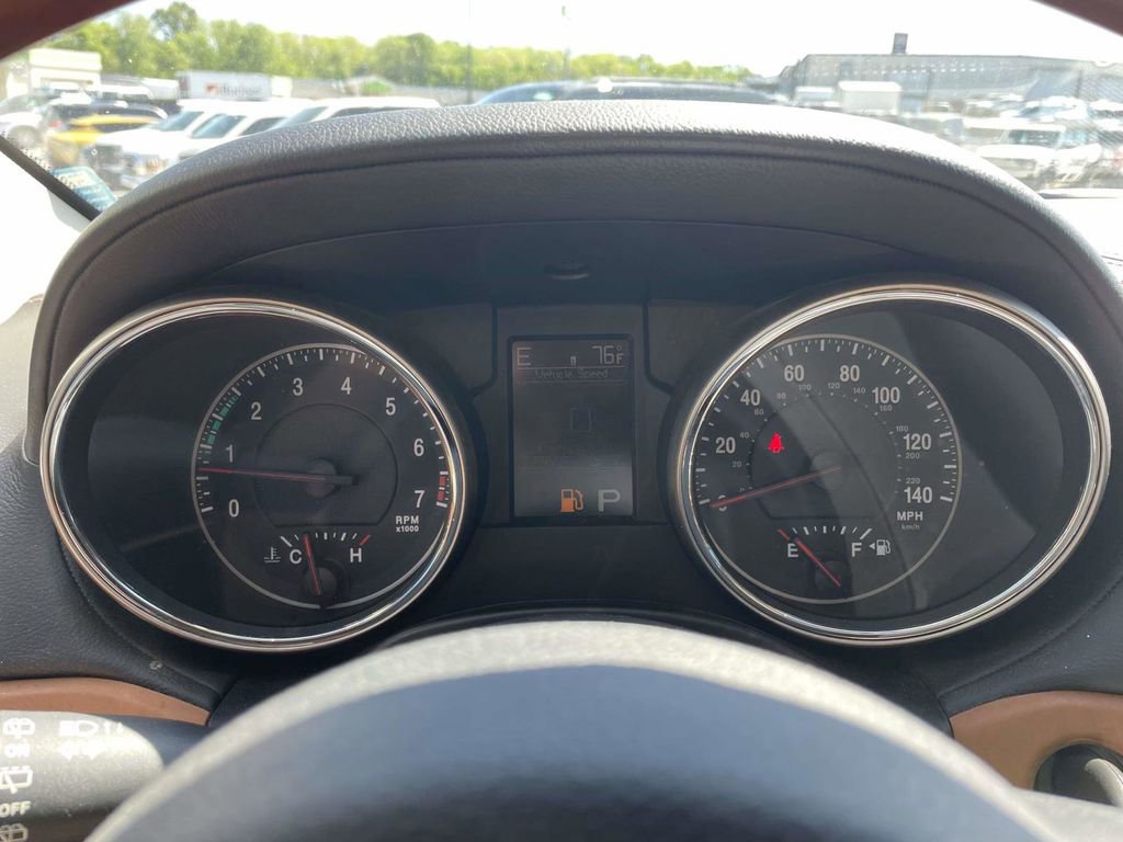 Used 2013 Jeep Grand Cherokee Overland w/ Advance Technology Group image 30