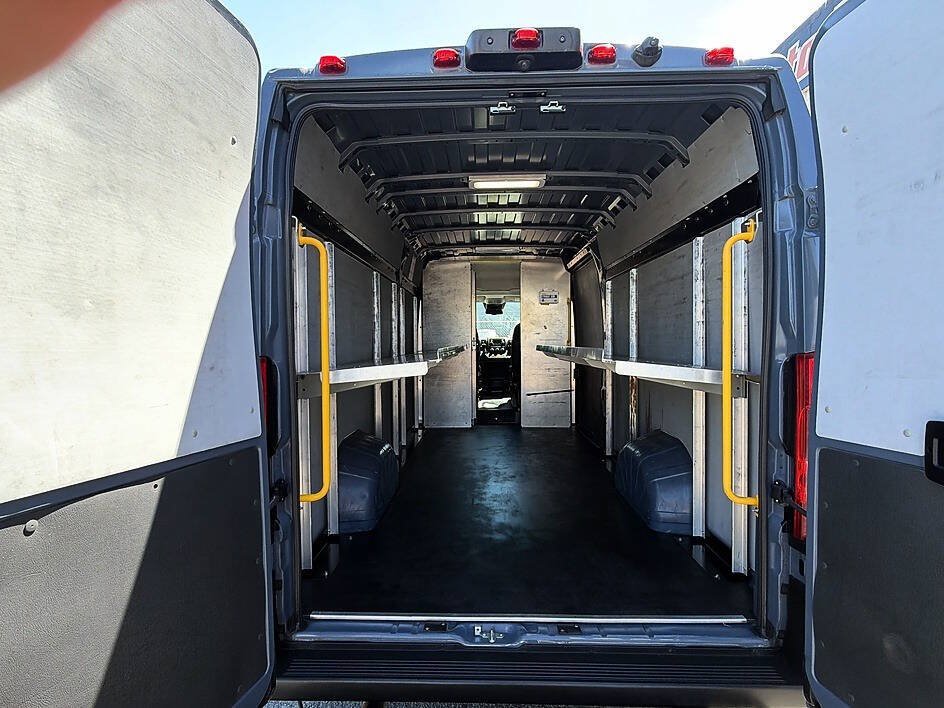 Used 2021 RAM ProMaster 3500 FWD image 9