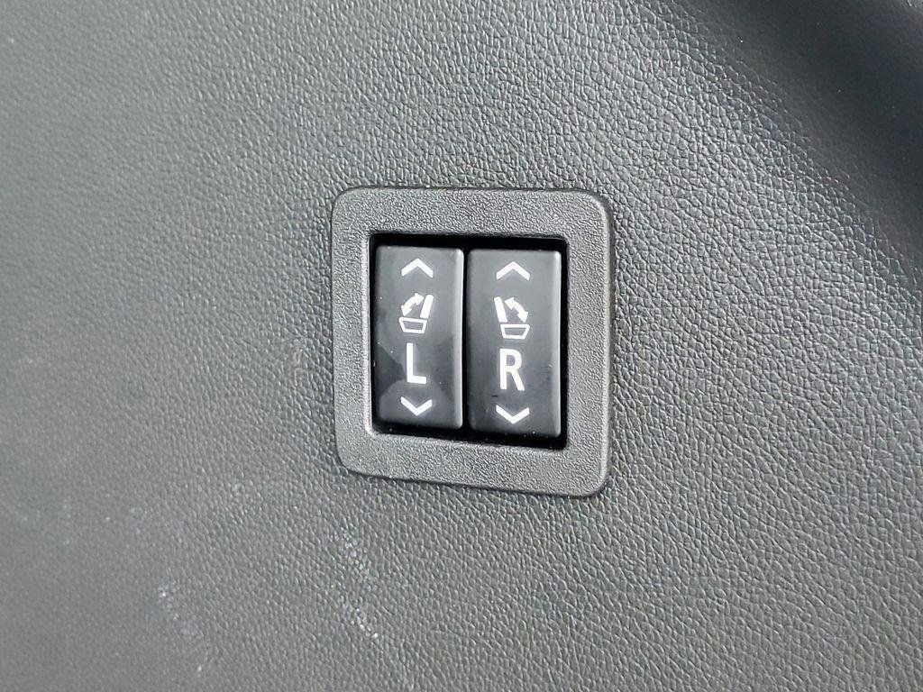 Used 2018 Buick Enclave Premium w/ Experience Buick Package image 34