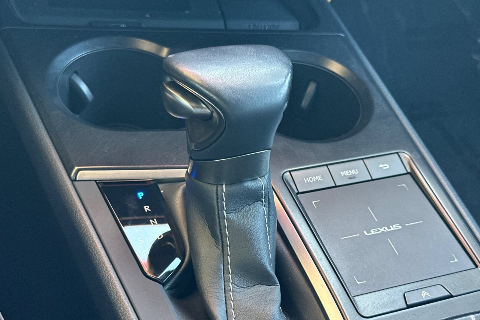 Used 2020 Lexus UX 250h w/ Accessory Package 2 AWD/4WD image 24