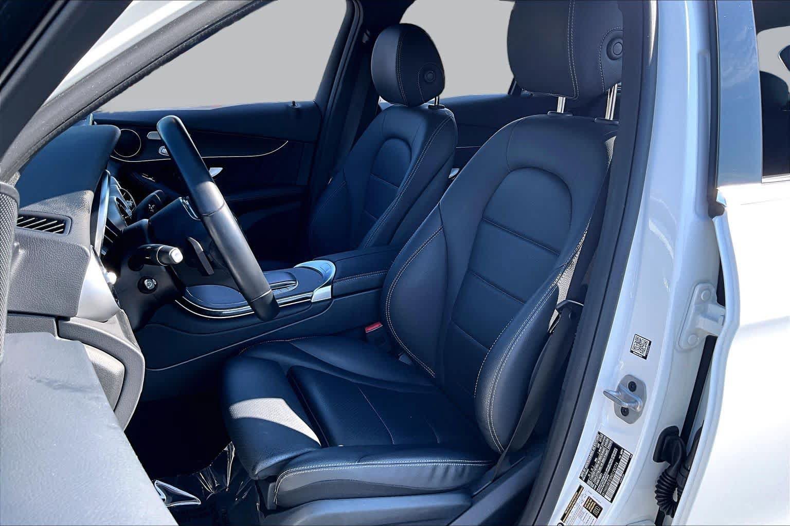 Used 2022 Mercedes-Benz GLC 300 4MATIC image 8