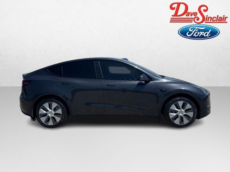 Used 2024 Tesla Model Y Long Range AWD/4WD image 5