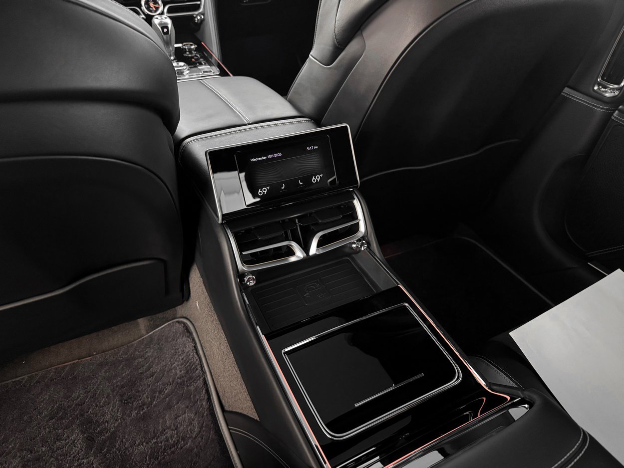 New 2025 Bentley Flying Spur Plug-In Hybrid AWD/4WD image 35