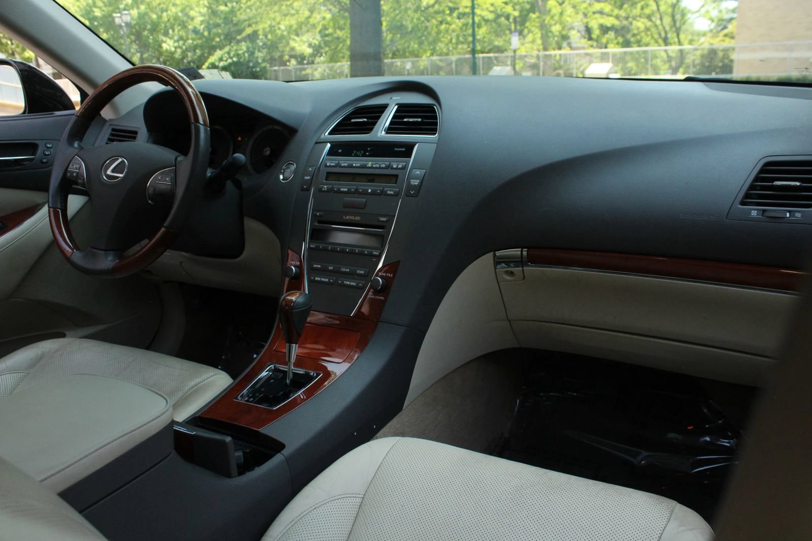 Used 2010 Lexus ES 350 FWD image 25