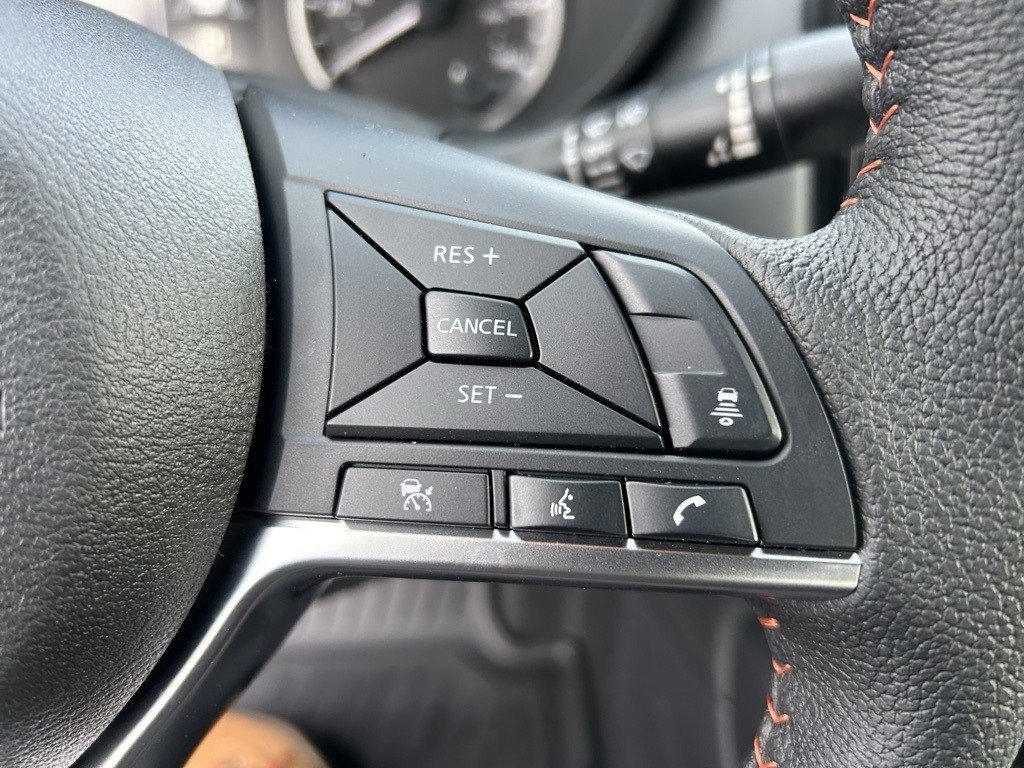 New 2025 Nissan Versa SR w/ Trunk Package image 14