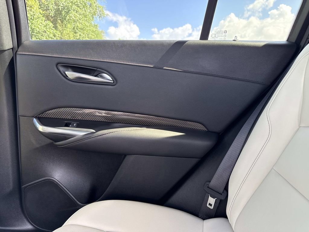 Used 2020 Cadillac XT4 Sport w/ Driver Awareness Package image 15