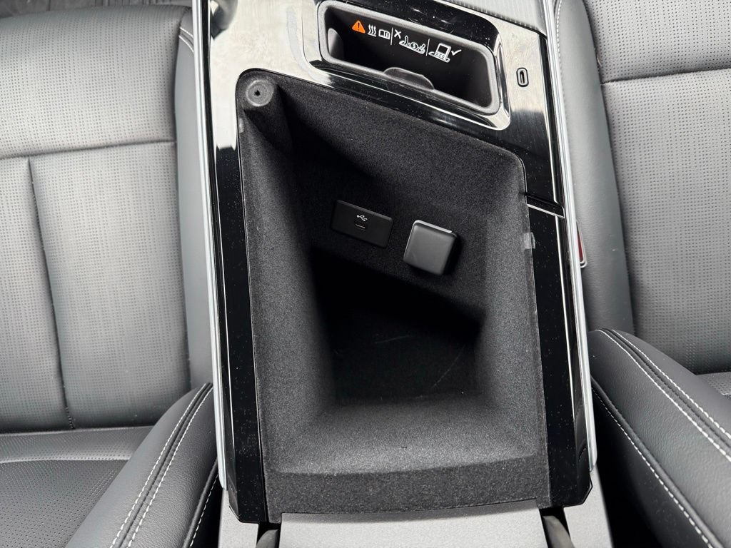 Certified 2025 Cadillac Lyriq Luxury w/ LPO, Floor Liner Package AWD/4WD image 27