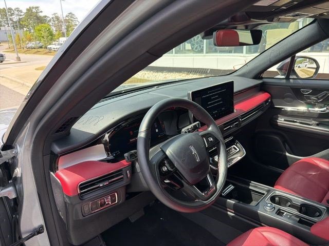 Used 2024 Lincoln Corsair Reserve w/ Equipment Group 201A image 13