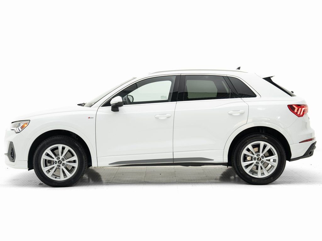 Certified 2025 Audi Q3 2.0T Premium image 29