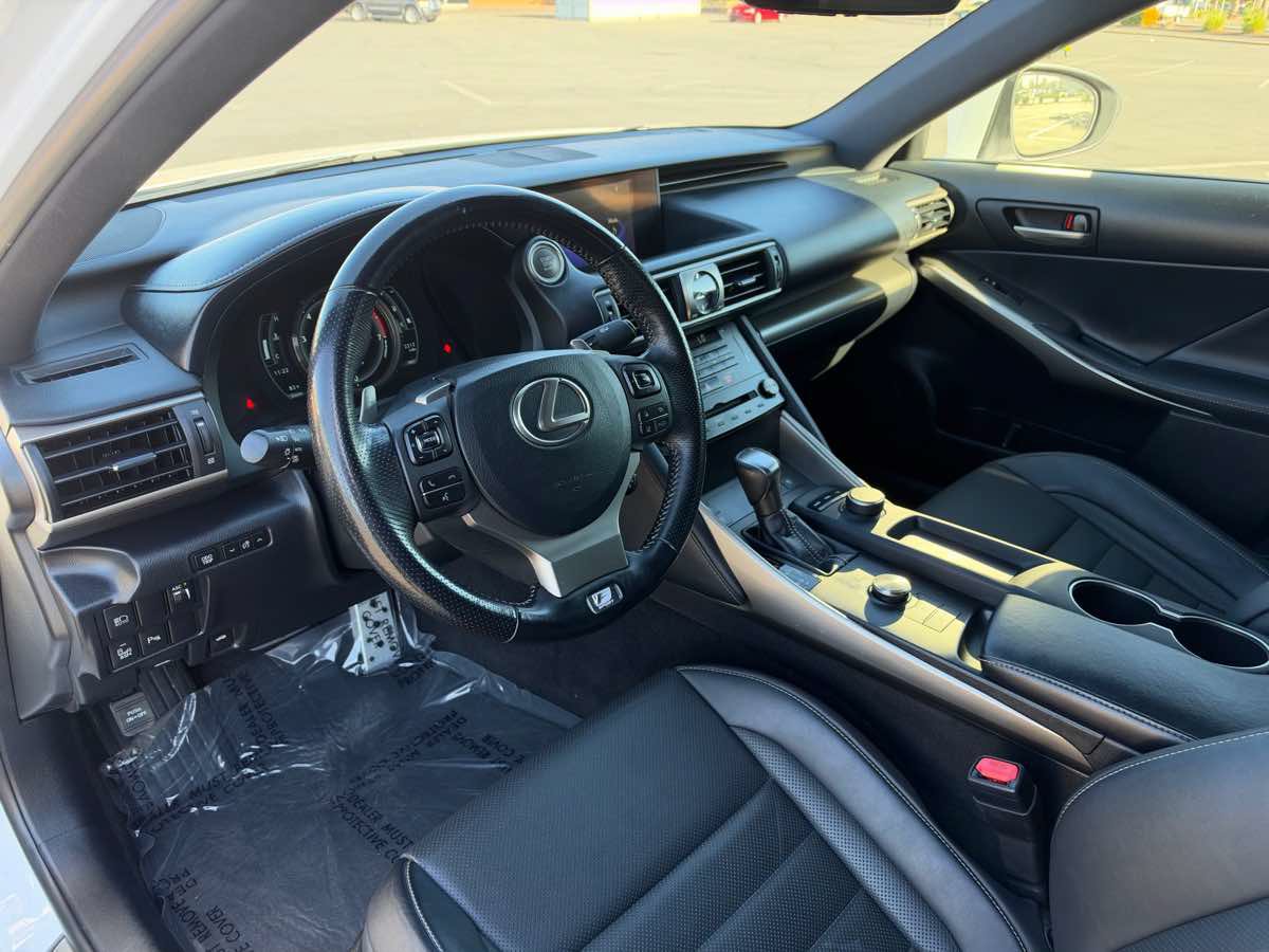 Used 2018 Lexus IS 300 F Sport RWD image 15
