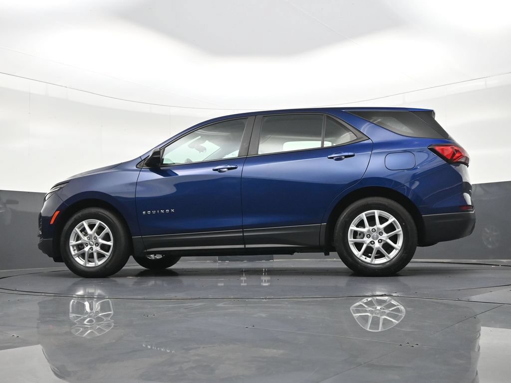 Used 2023 Chevrolet Equinox LS FWD image 24