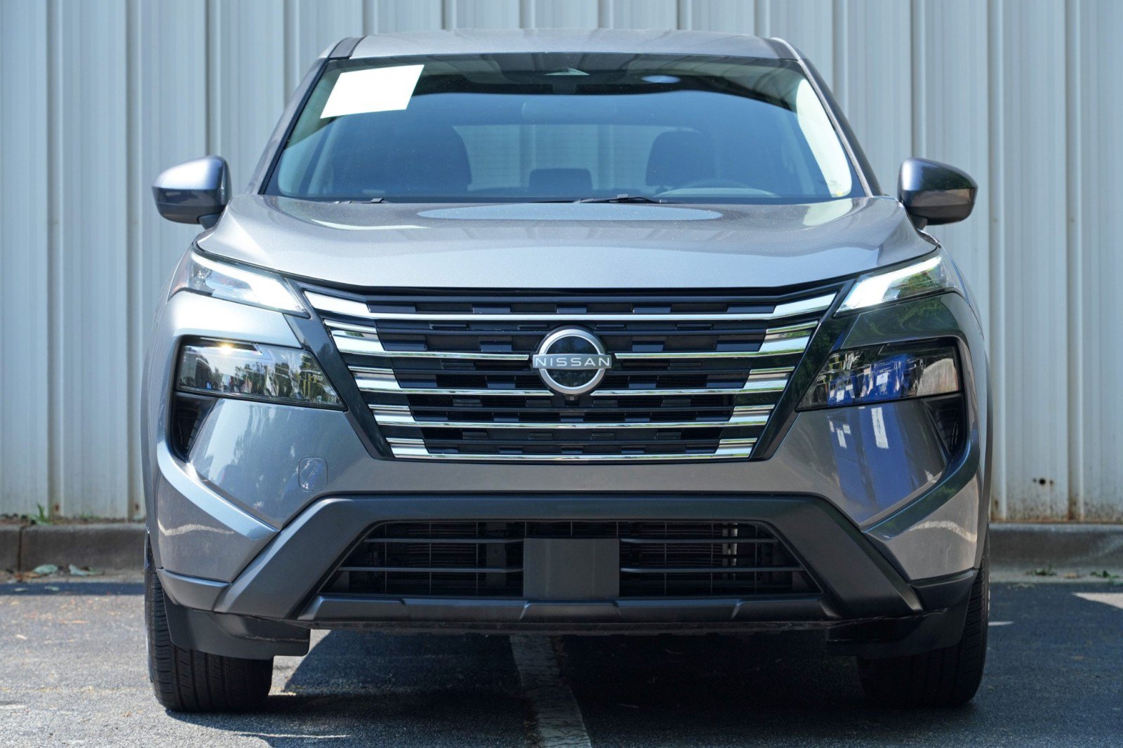 Used 2025 Nissan Rogue SV FWD image 6