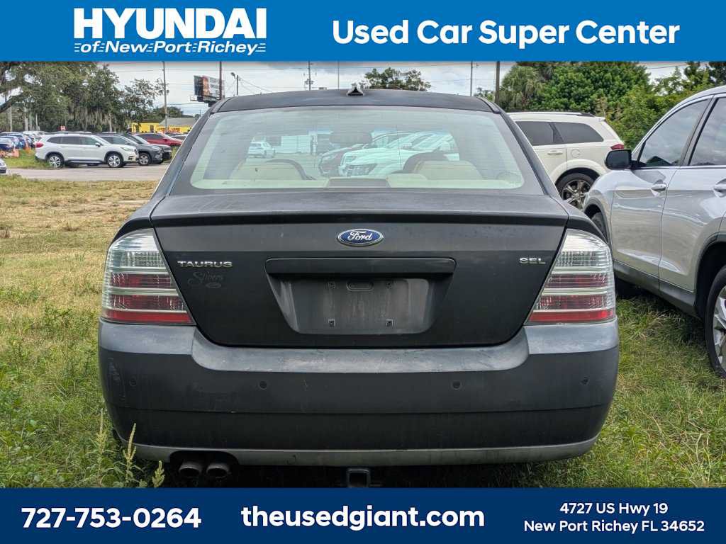 Used 2008 Ford Taurus SEL FWD image 4