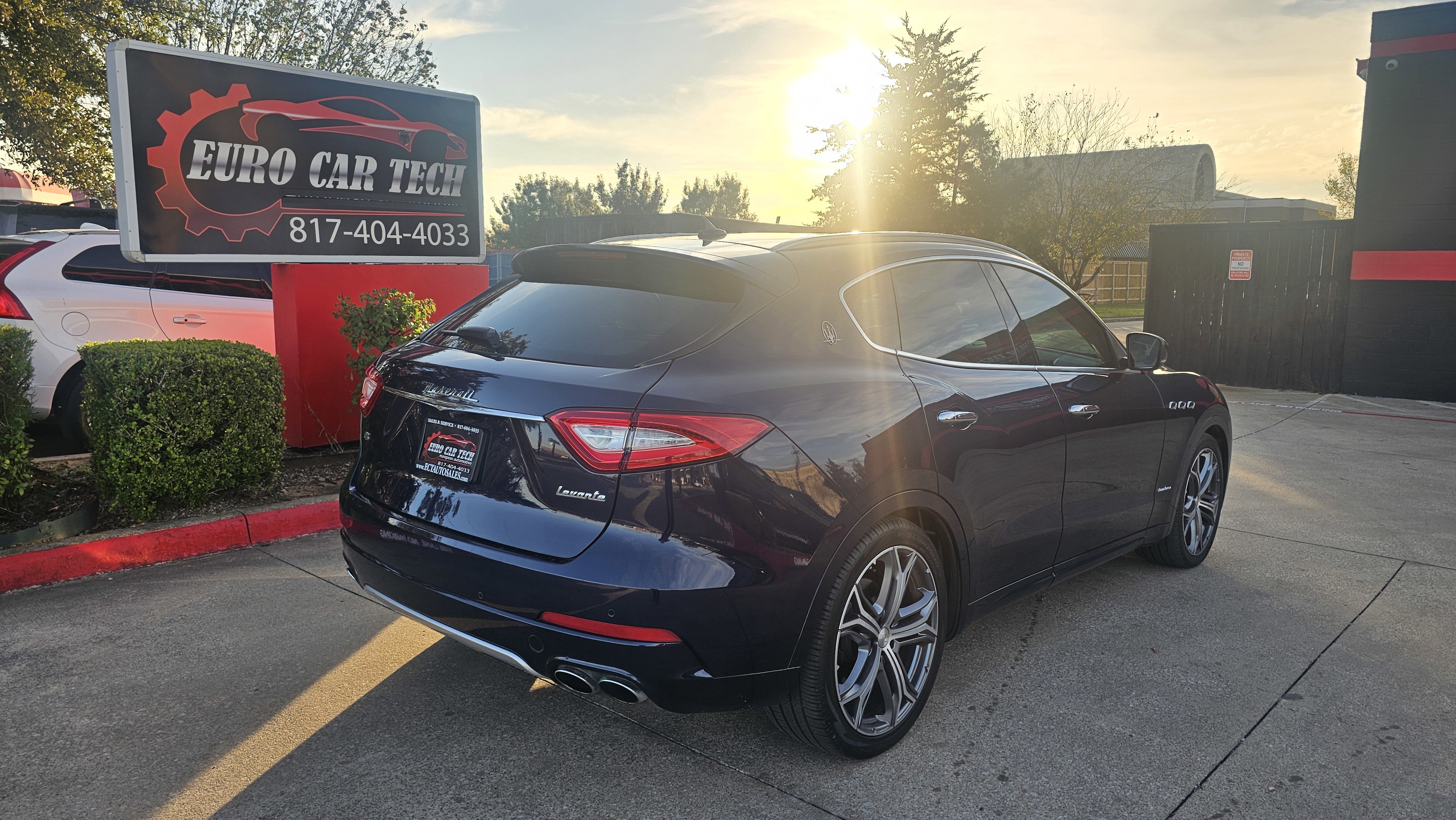 Used 2019 Maserati Levante GranLusso image 8