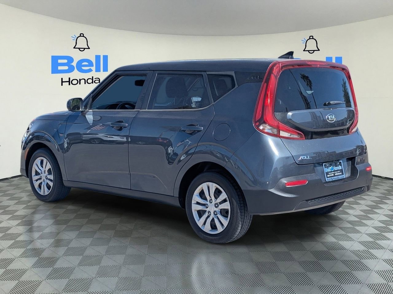 Used 2020 Kia Soul LX FWD image 3
