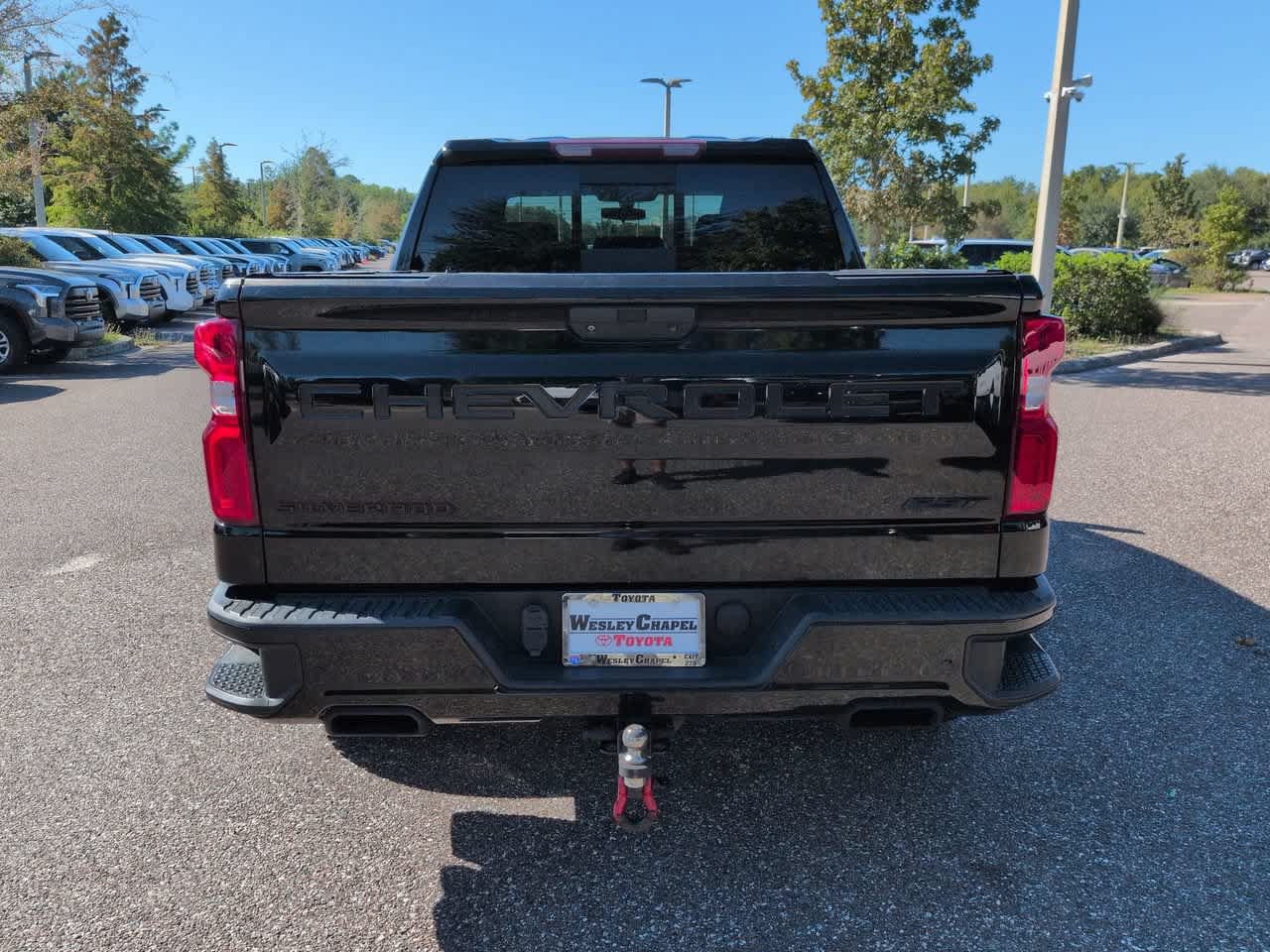 Used 2022 Chevrolet Silverado 1500 RST w/ Redline Edition AWD/4WD image 5
