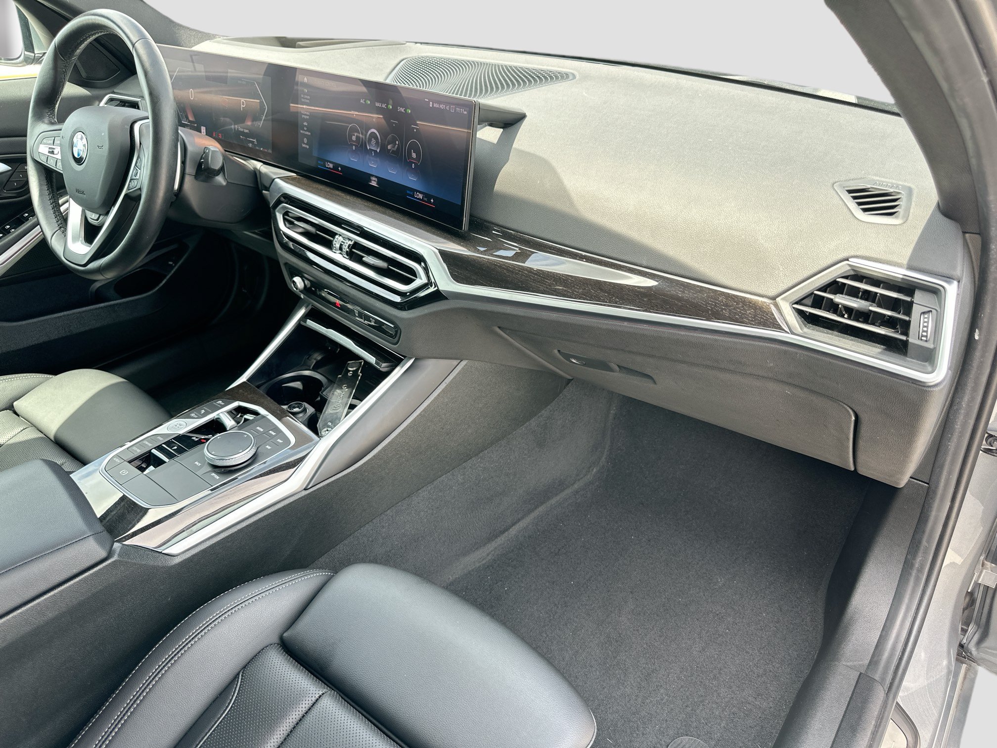 Certified 2024 BMW 330i Sedan w/ Premium Package RWD image 30