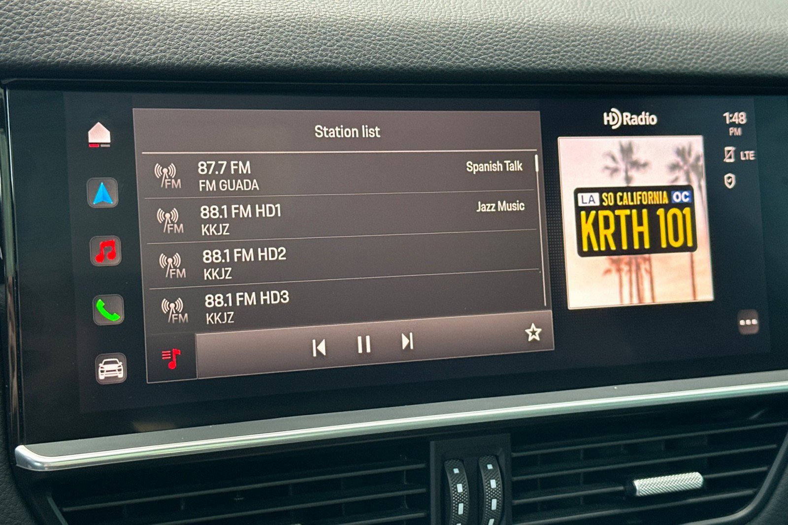 Used 2023 Porsche Cayenne image 18